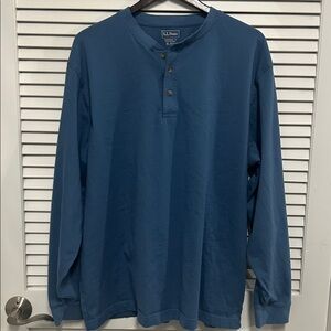 L.L. Bean Men's Blue Long Sleeve Henley